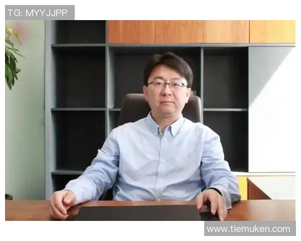 深度对话:刘伟在英雄联盟世界中的成长与挑战之路